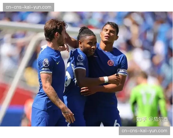 切尔西球员前往西伦敦医院，探望参与“蓝色心愿”项目的患病儿童